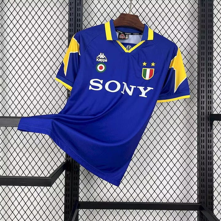 Juventus 95/96 Away Retro Shirt