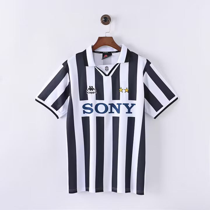 Juventus 96/97 Home Retro Shirt