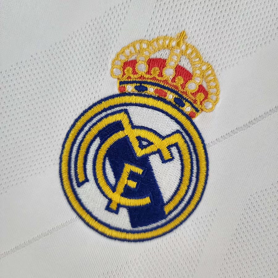 Real Madrid 17/18 Home Retro Shirt